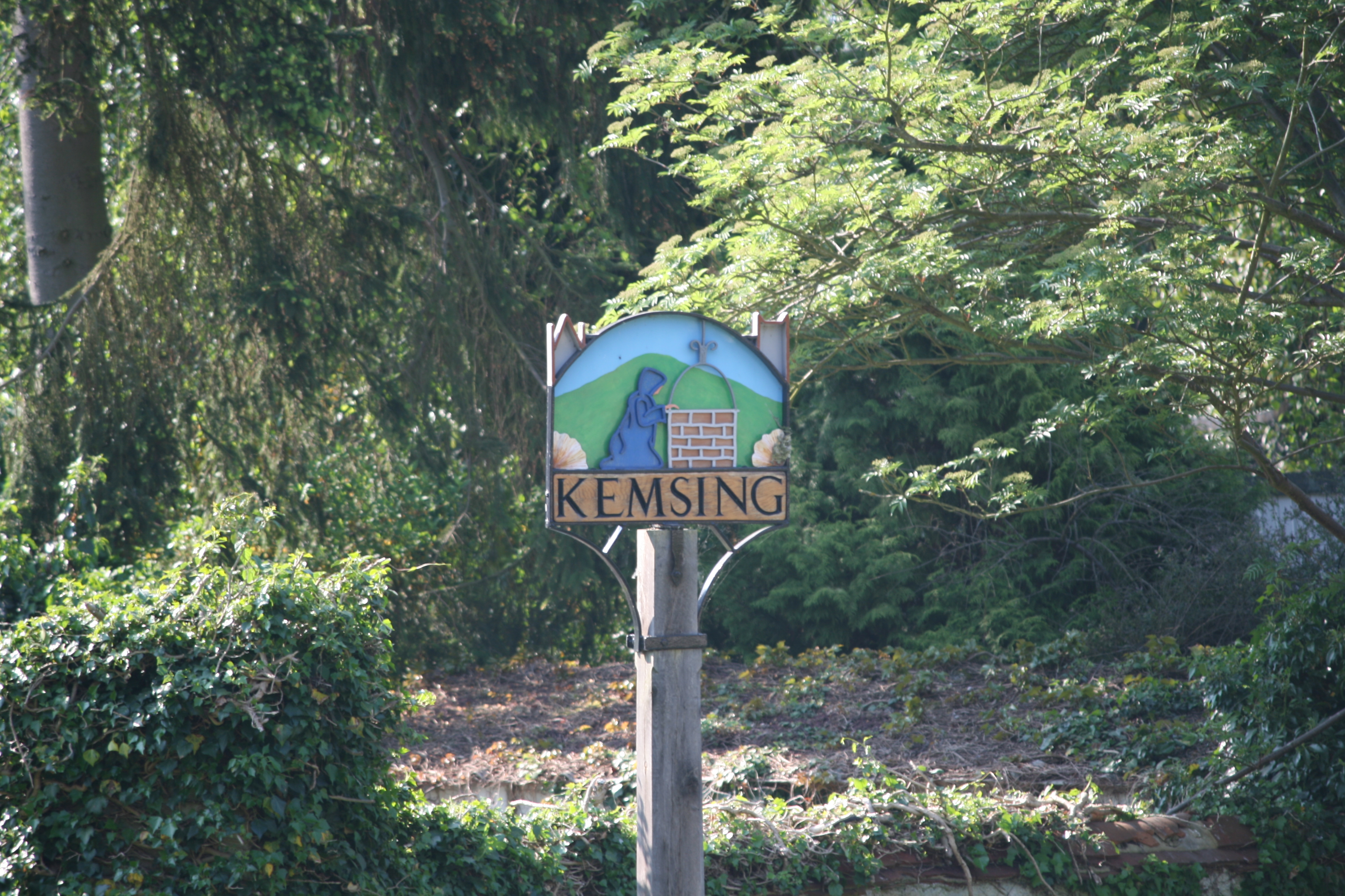 Kemsing village sign